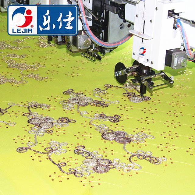 Sequin/легкая машина вышивки связывать/Coiling&Taping многофункциональная смешанная компьютеризированная, машина вышивки произвели Manufactory Китая